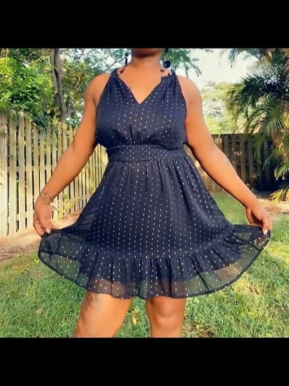 Old Navy Polka Dot Mini Dress in Black Size Medium Like New